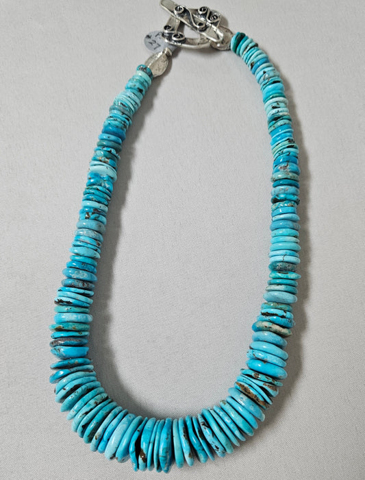 PS27 Graduated Flat Turquoise beads and Silver Necklace