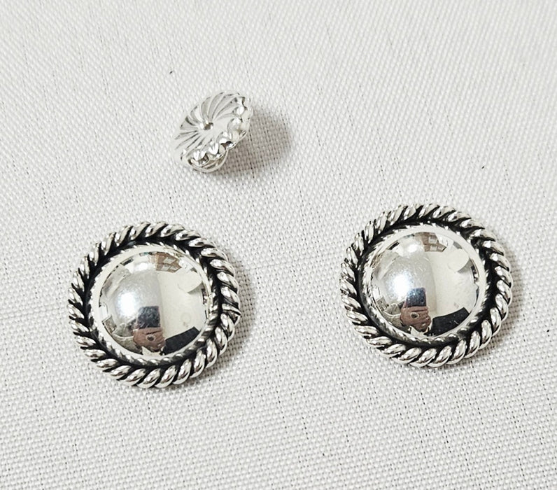 Photo of Jewelry by Artie Yellowhorse