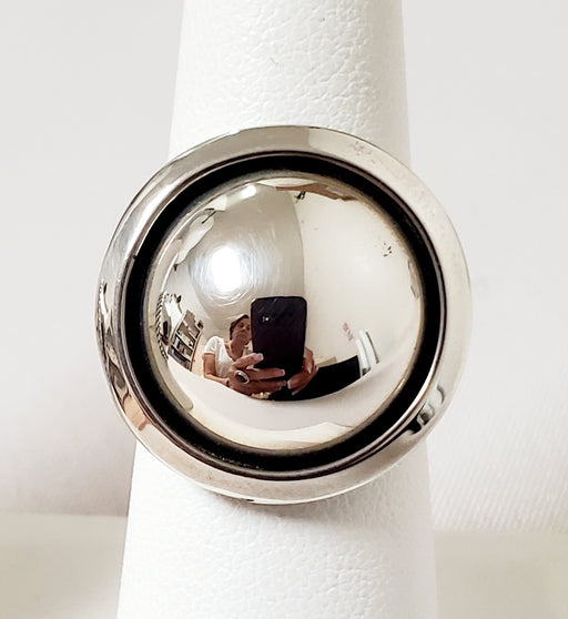 Photo of Round Plain Silver Shadowbox Ring