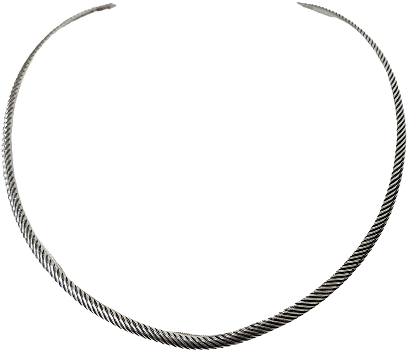 Photo of silver collar by Artie Yellowhorse