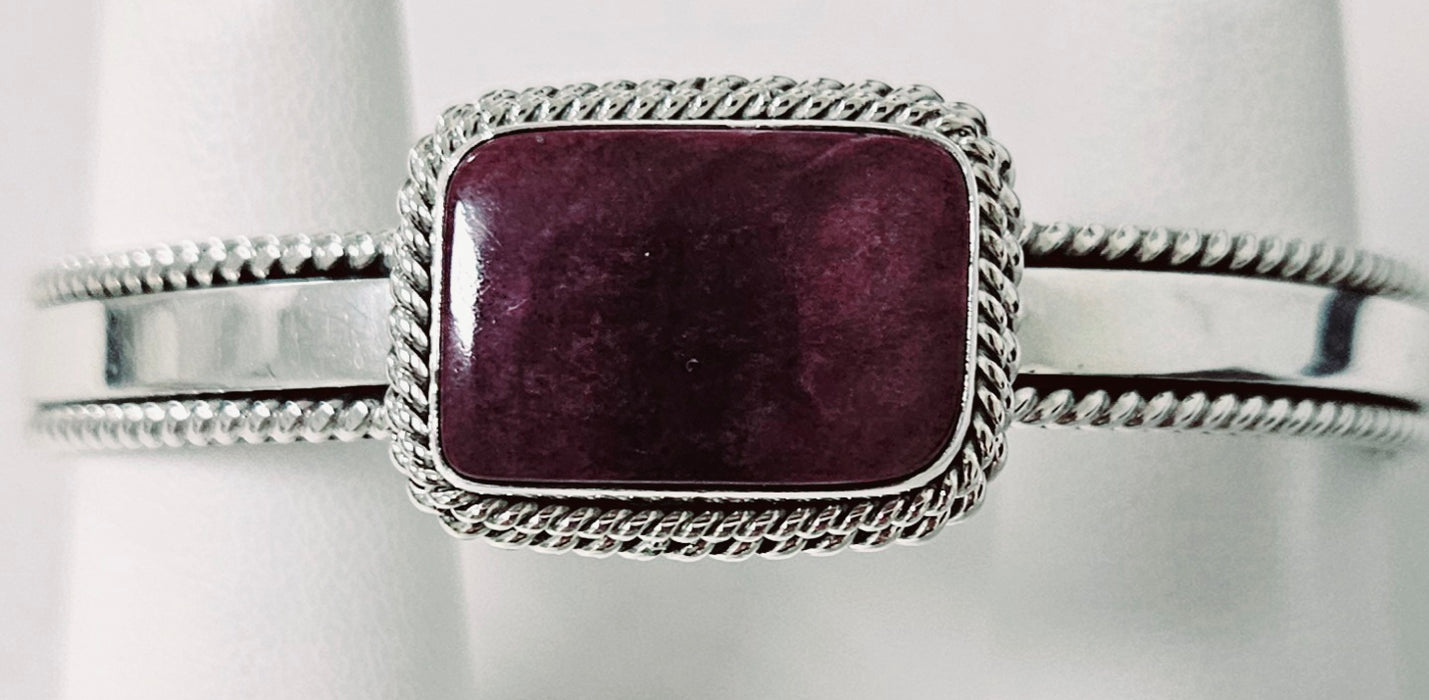 971 Purple Spiny Oyster cuff