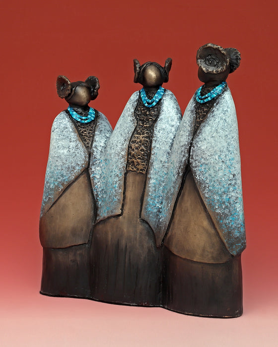 photo of bronze sculpture by Felicia