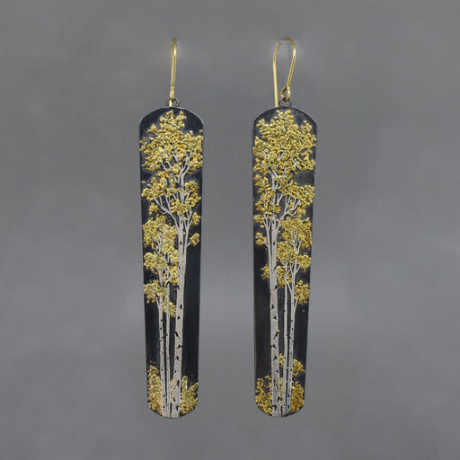 Photo of jewelry by Wolfgang Vaatz