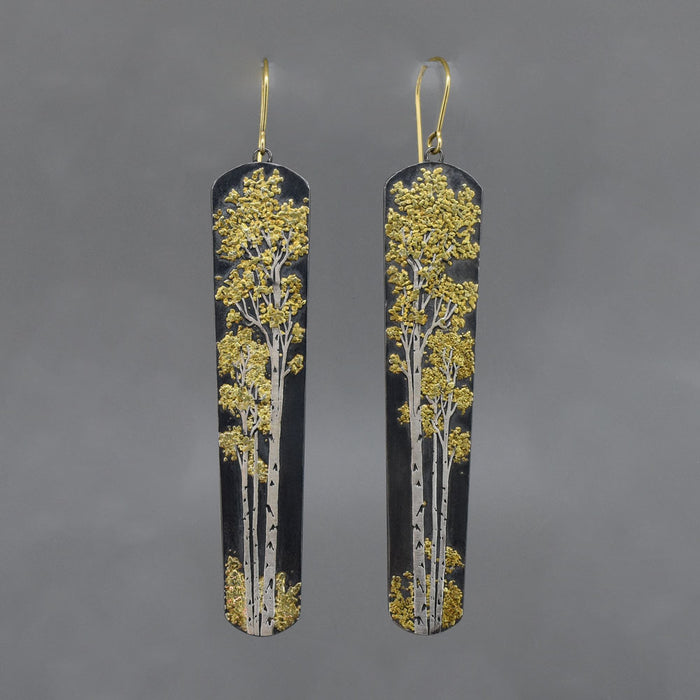 Photo of jewelry by Wolfgang Vaatz