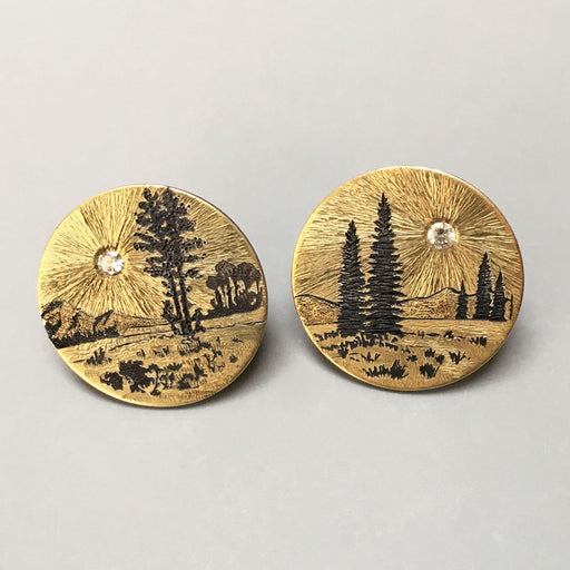 Photo of jewelry by Wolfgang Vaatz