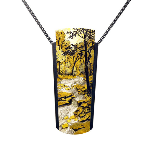 Photo of jewelry by Wolfgang Vaatz