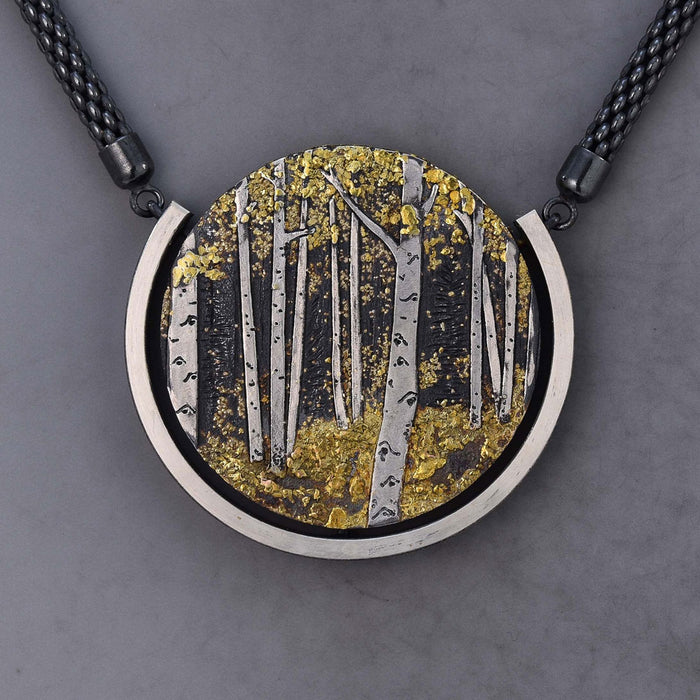 Photo of jewelry by Wolfgang Vaatz