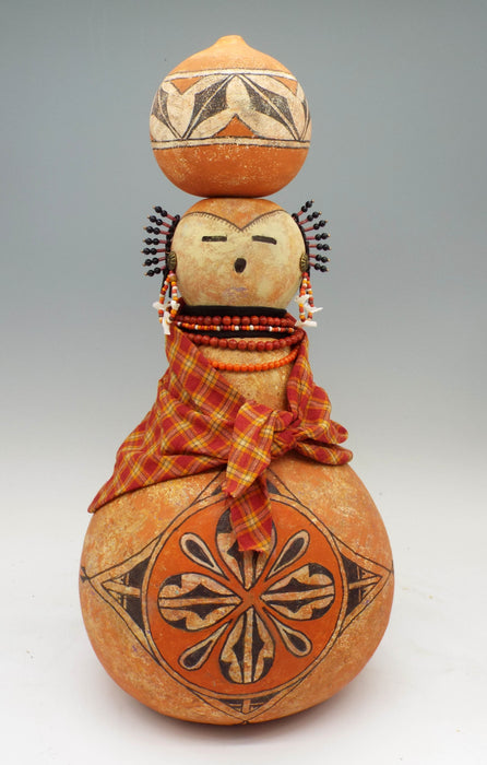 Photo of gourd sculpture by Judy Richie
