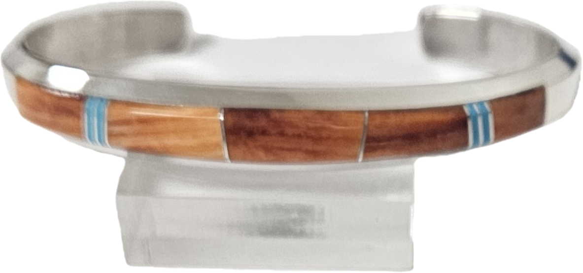 Photo of inlay jewelry by Wayne Muskett